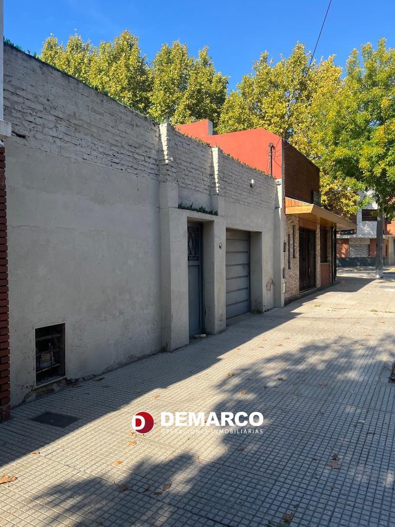 Terreno en Venta en Parque Avellaneda, USD 160.000