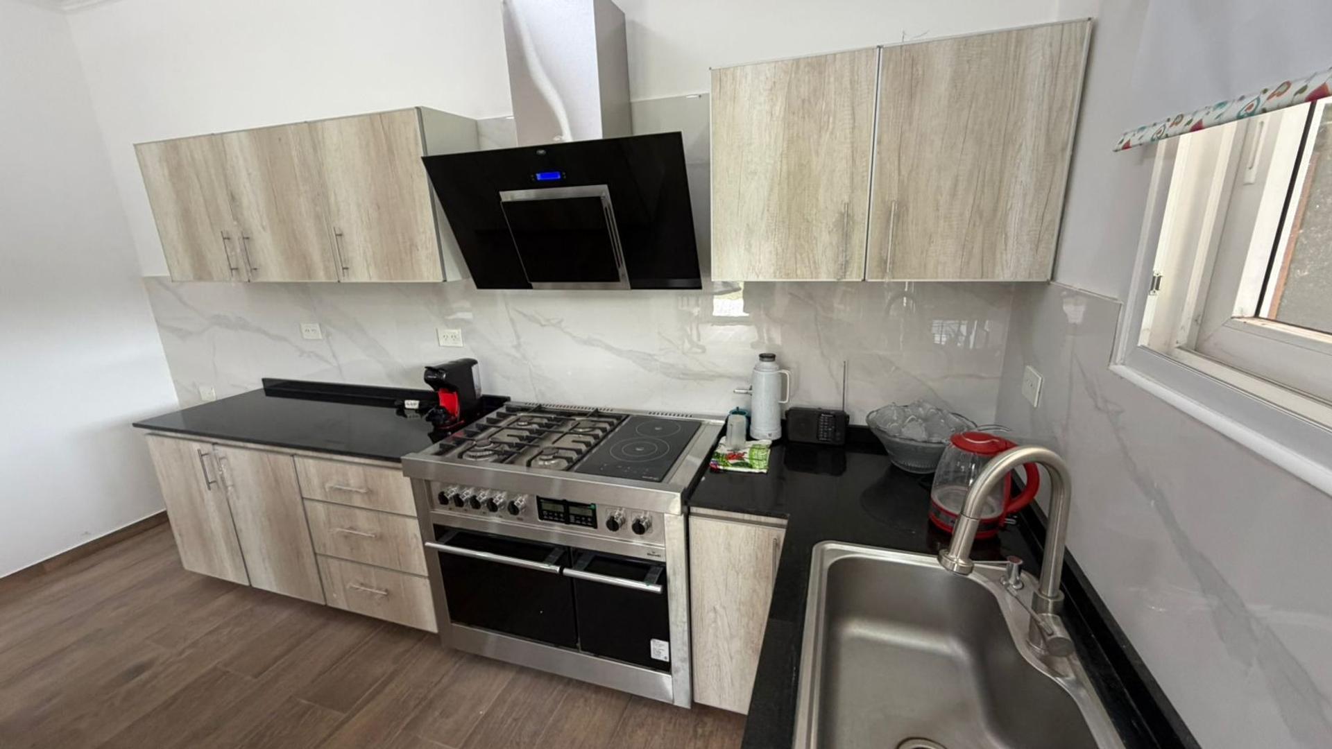 Casa en Alquiler en La Cañada de Pilar - Los Robles, USD 1.000