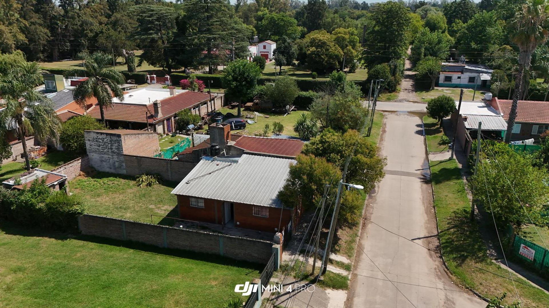 Venta casa 3 ambientes con lavadero y guardador