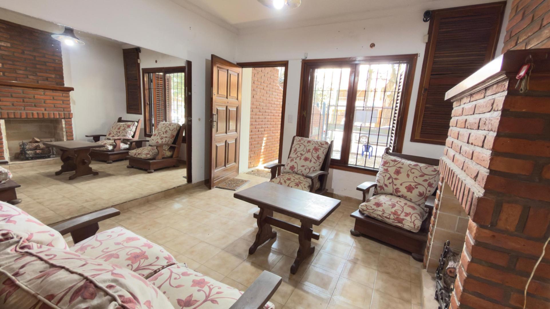 Depto Tipo Casa en Venta de 4 ambientes