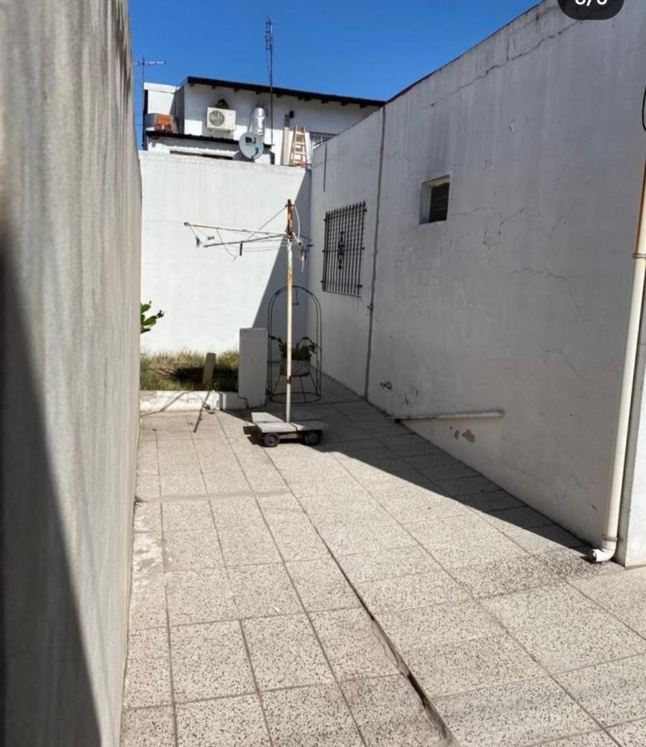 Depto Tipo Casa en Venta de 2 ambientes