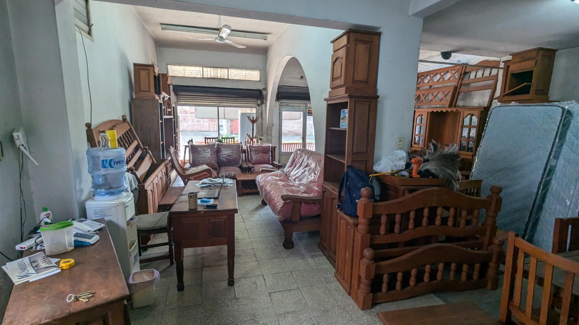 Local en Venta 51 años