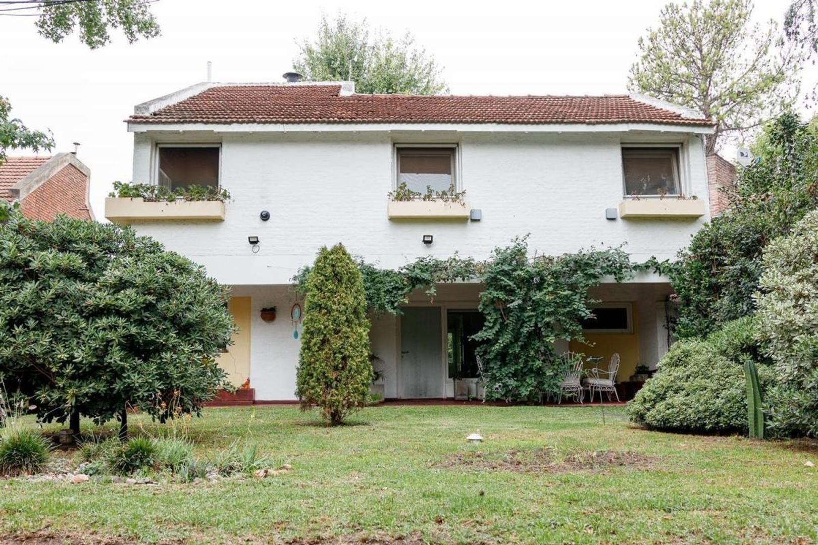 Casa en Venta 4amb Coutry Club Los Troncos