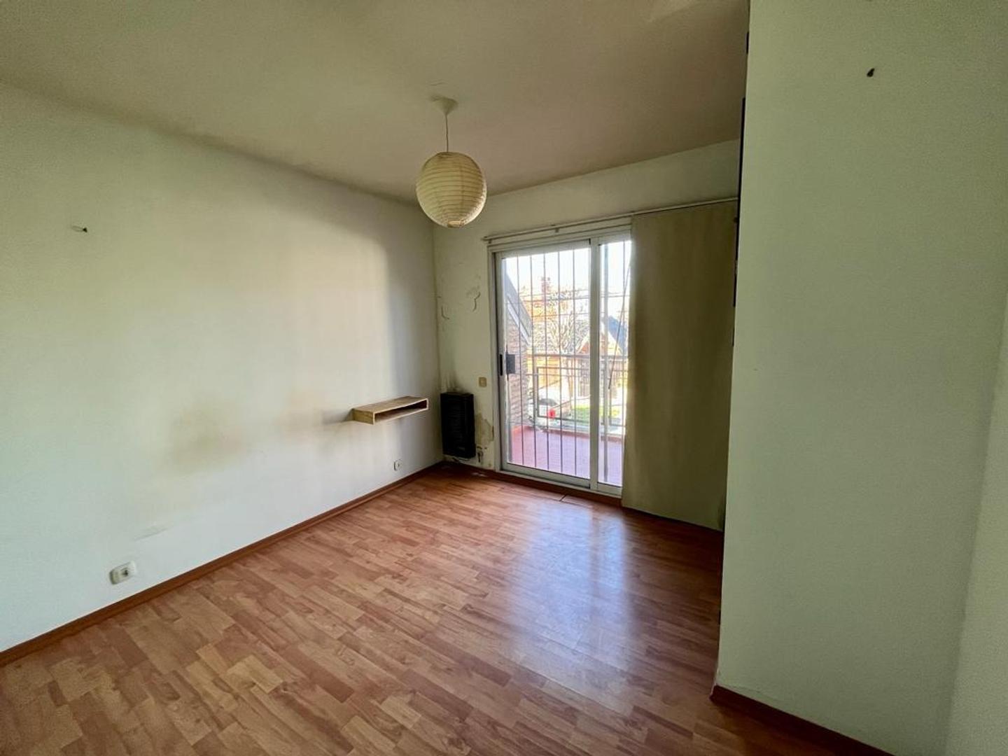 Casa en Venta en Castelar Norte, USD 150.000