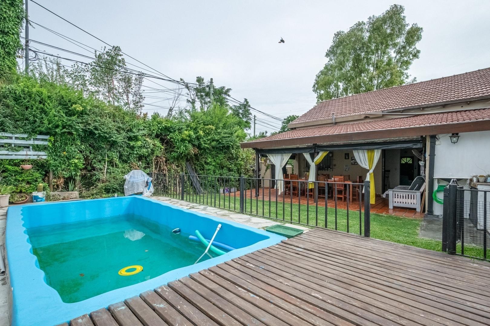 casa en venta  4 ambientes con pileta