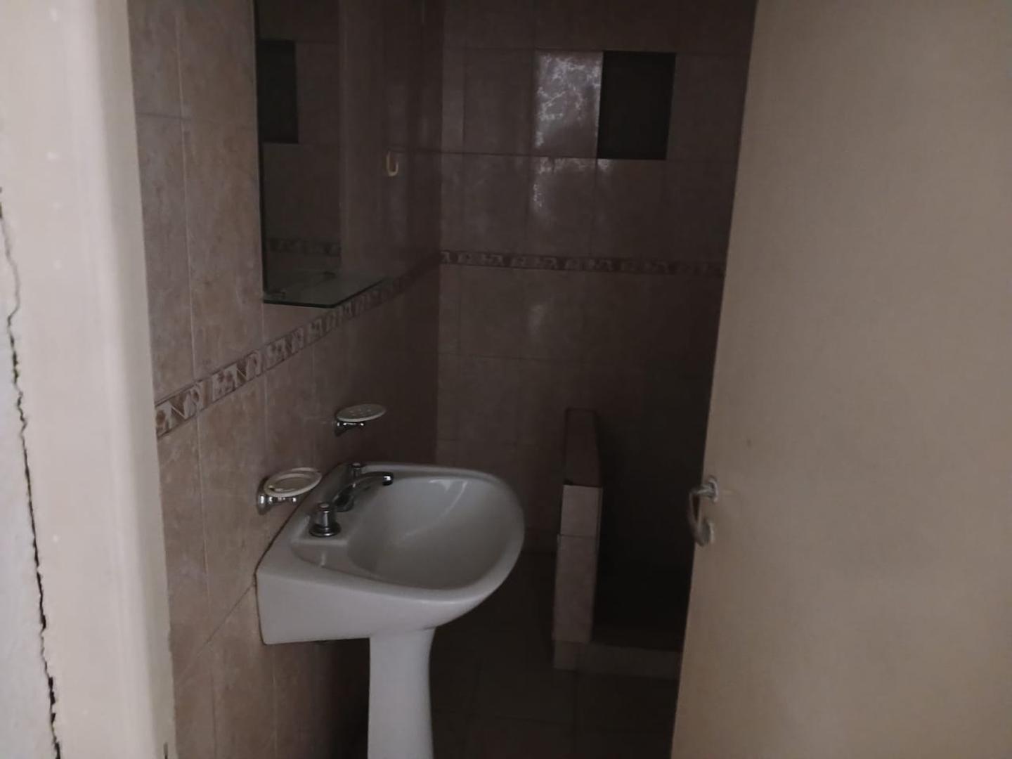 ALQUILER CASA PB 1 DORMITORIO GARAY 2173