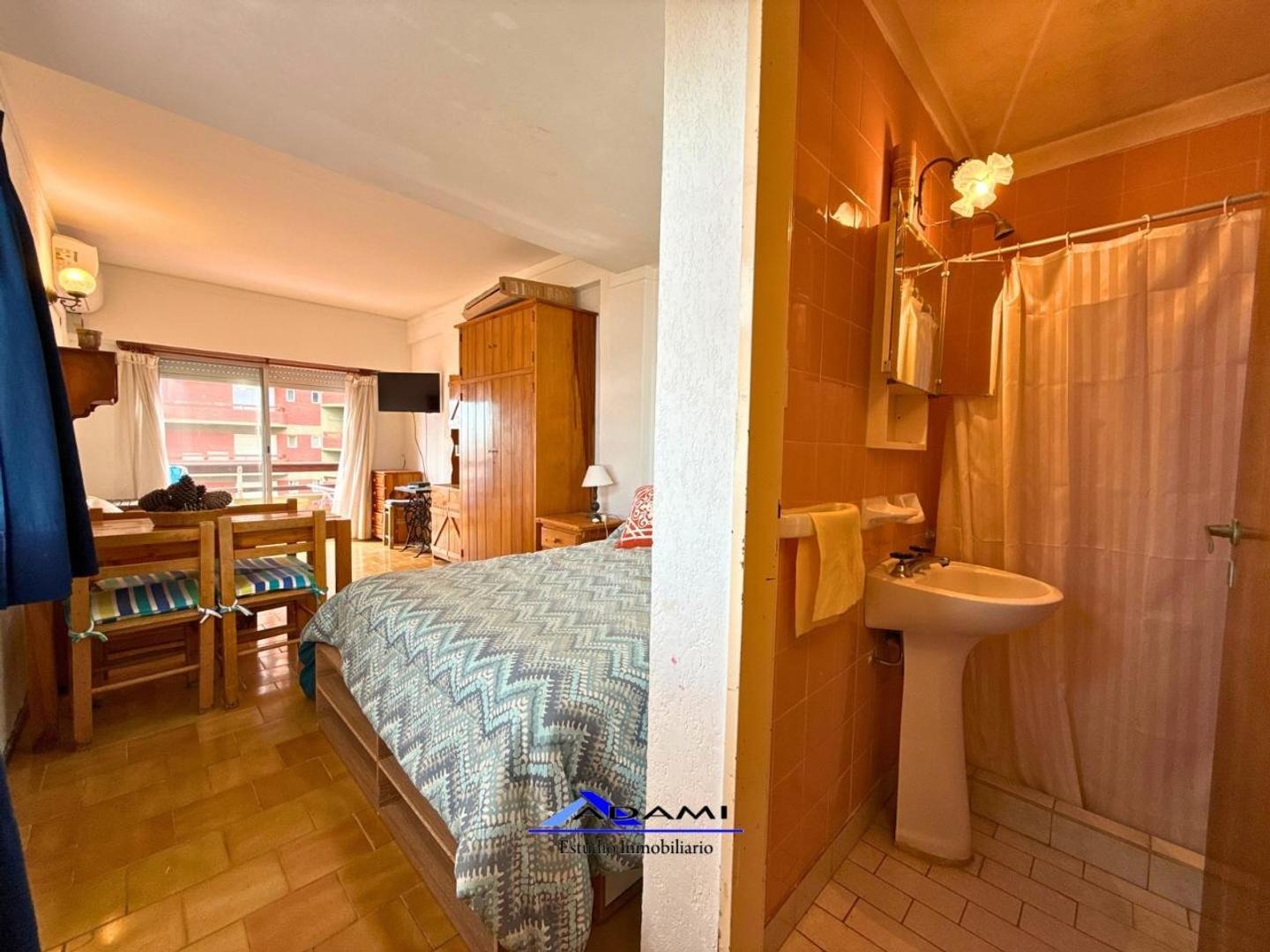 Departamento en Alquiler Temporal en Villa Gesell, $ 1.000