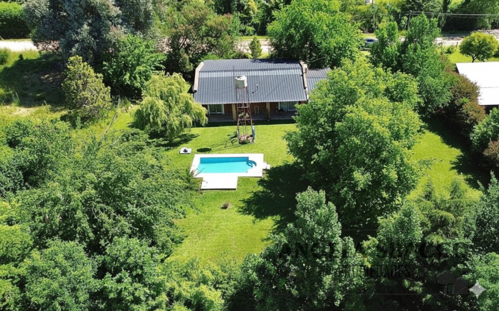 Avenida Del Bosque, Parque Jularo.