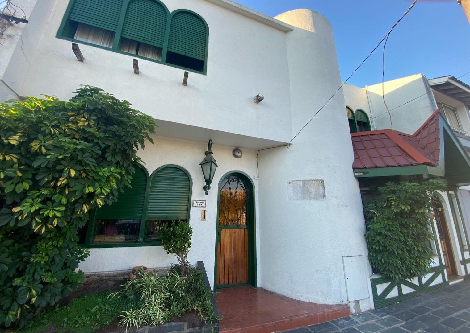 Venta duplex 25 de Mayo al 900. Ramos Mejía