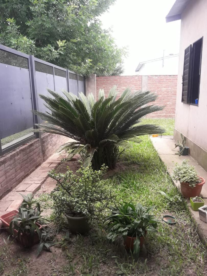 Casa en Venta con 4 cocheras