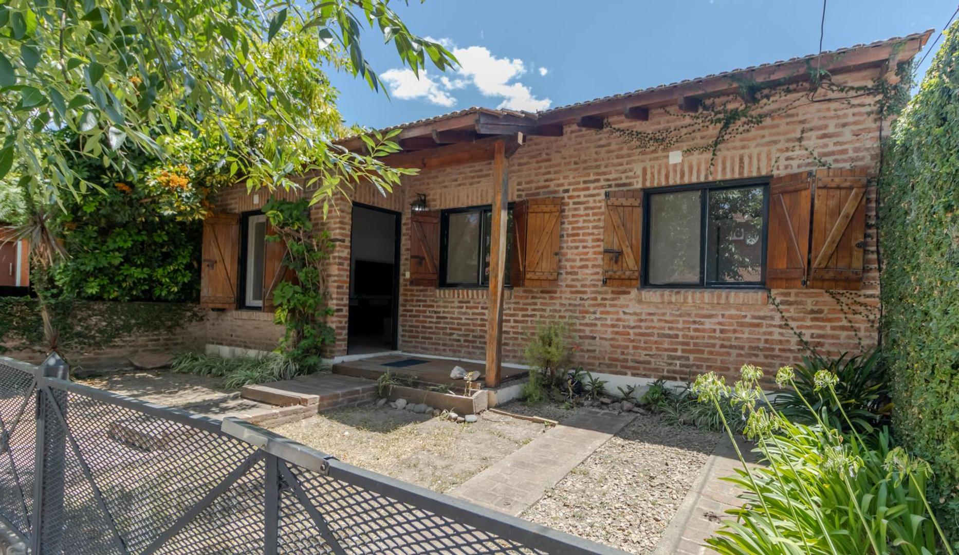 Casa 4 amb en Altos de Pacheco