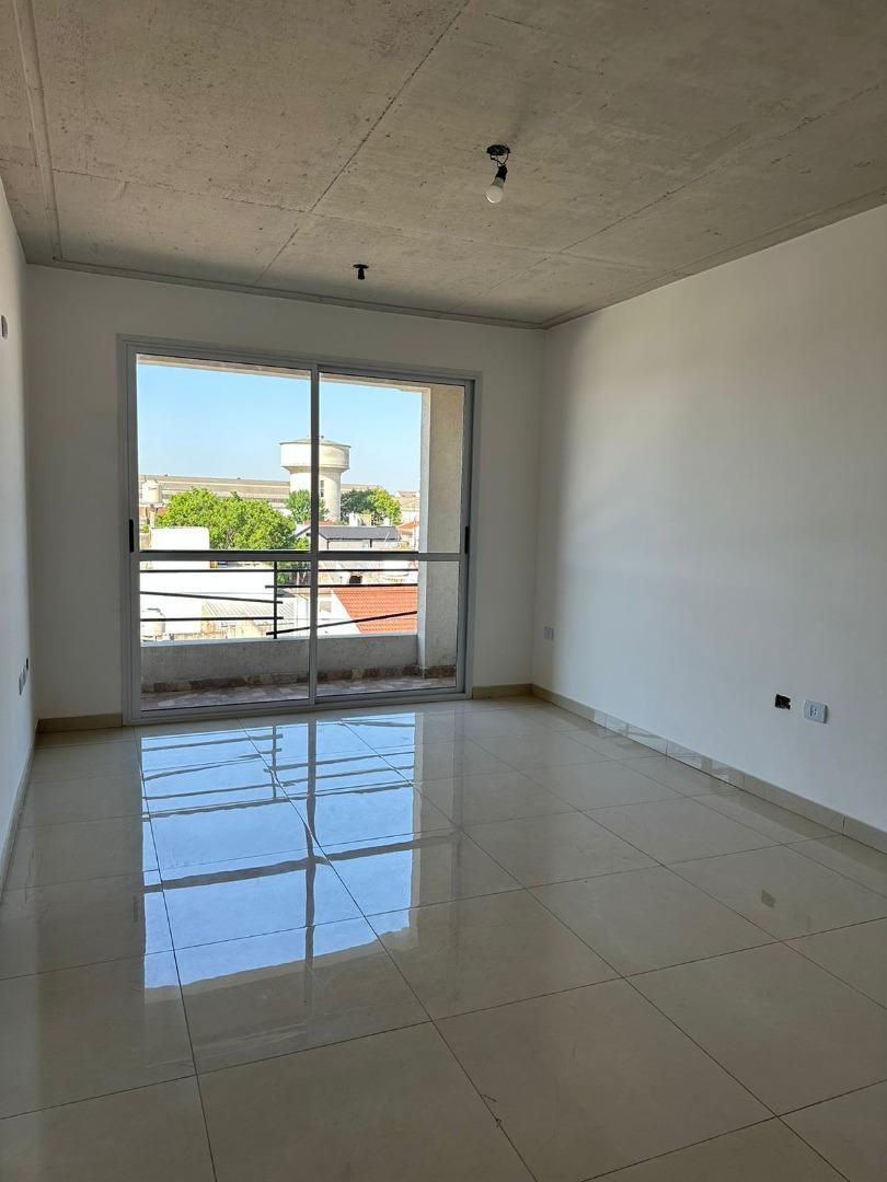 Entre Rios 2000, Piso 3