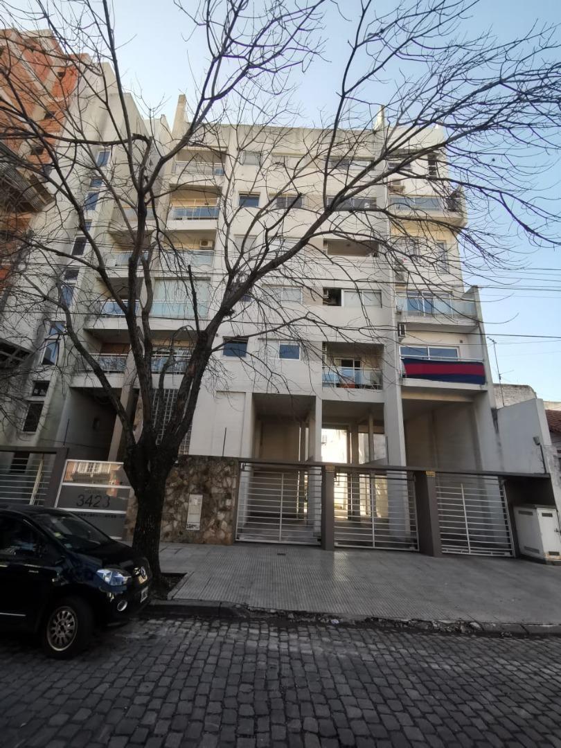 Helguera 3400, Piso 3