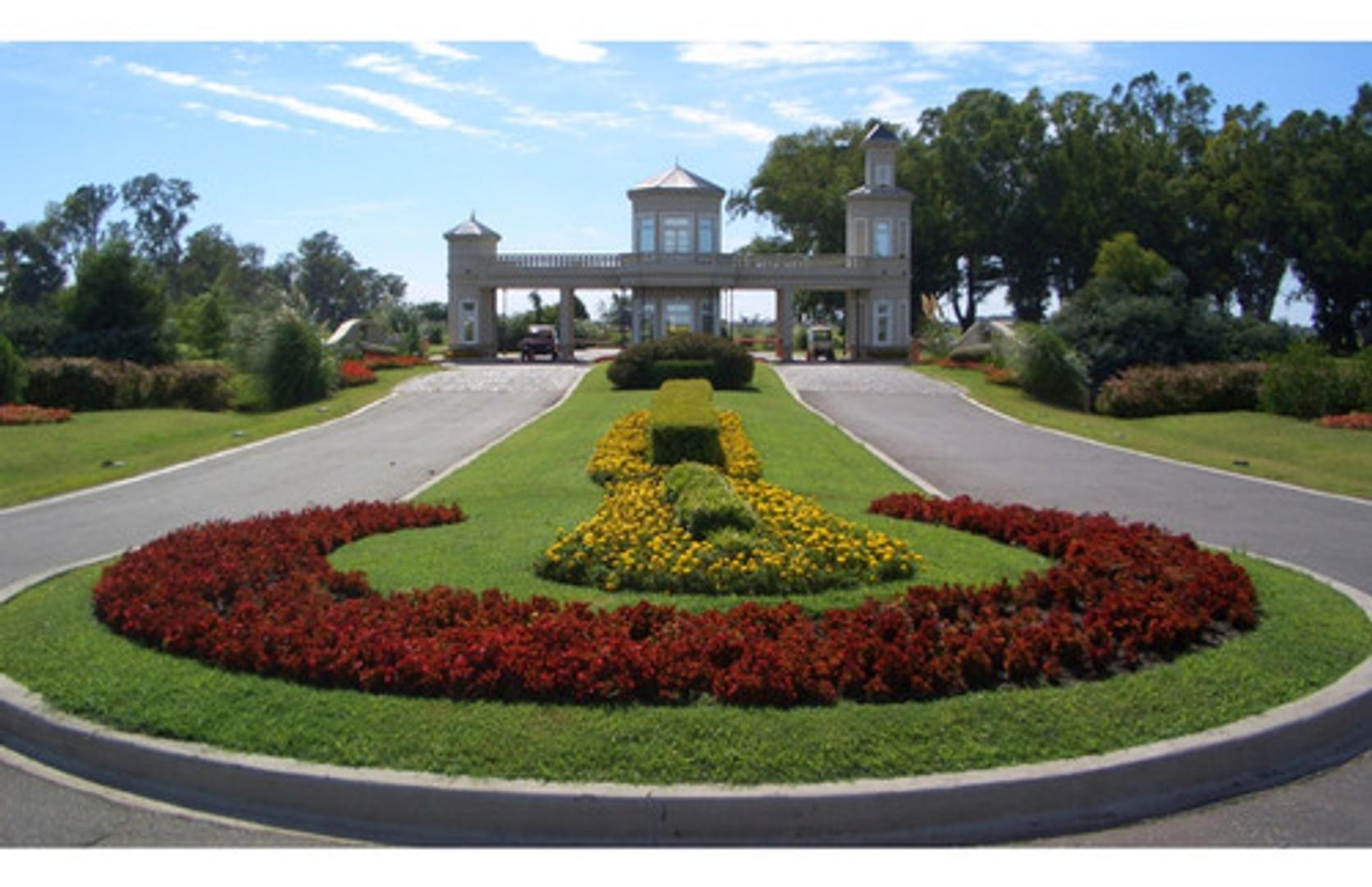 Venta Lote En Barrio Privado San Eliseo al golf