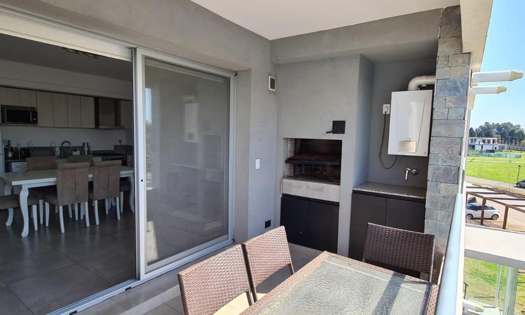 Departamento en Alquiler en Lagoon Pilar, USD 900