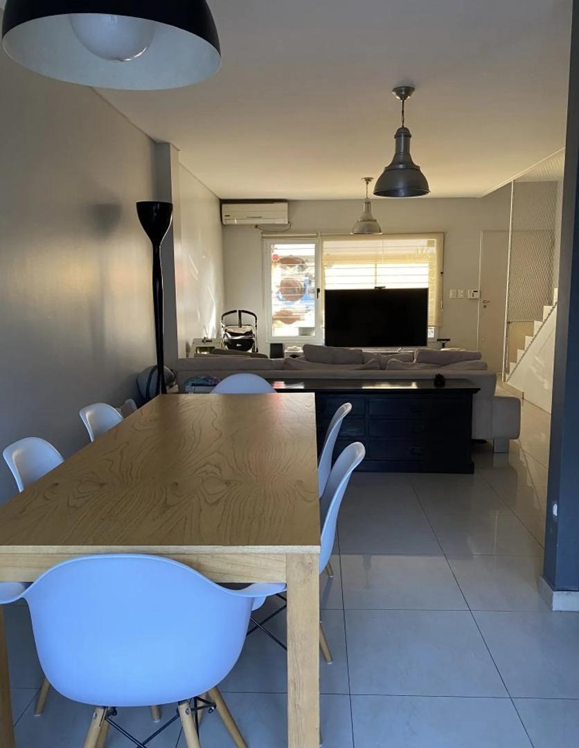 Depto Tipo Casa en Venta en Olivos, USD 245.000