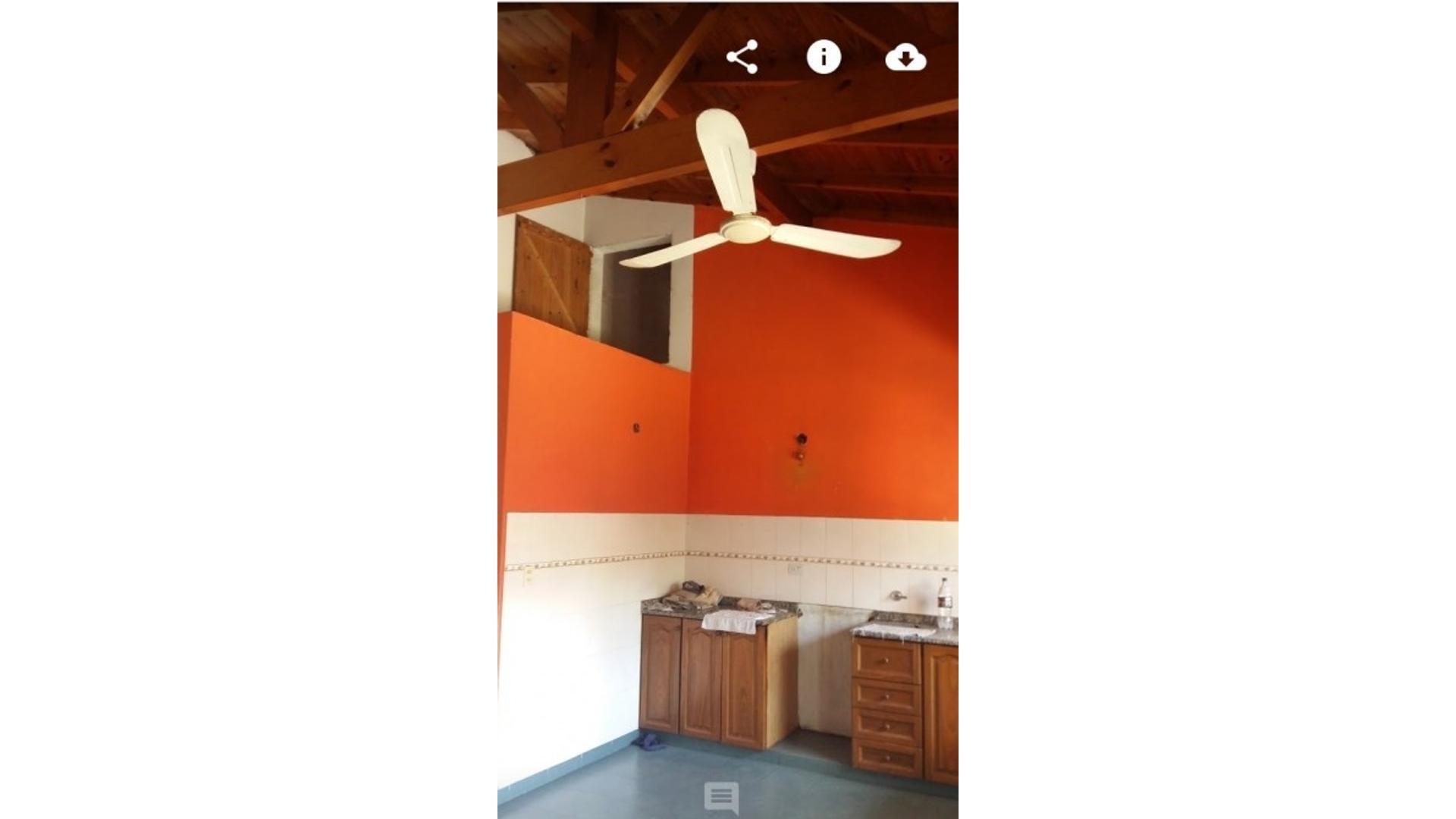 Casa en Venta en Burzaco, USD 85.000