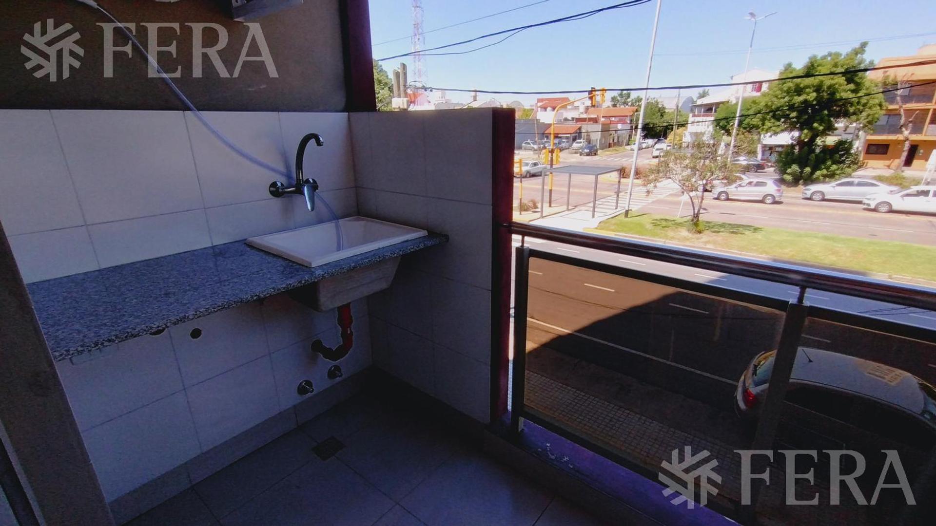 Alquiler de monoambiente con balcón en Sarandi