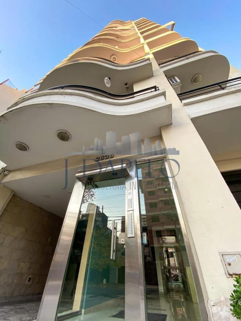 Velez Sarfield 2600, Piso 2