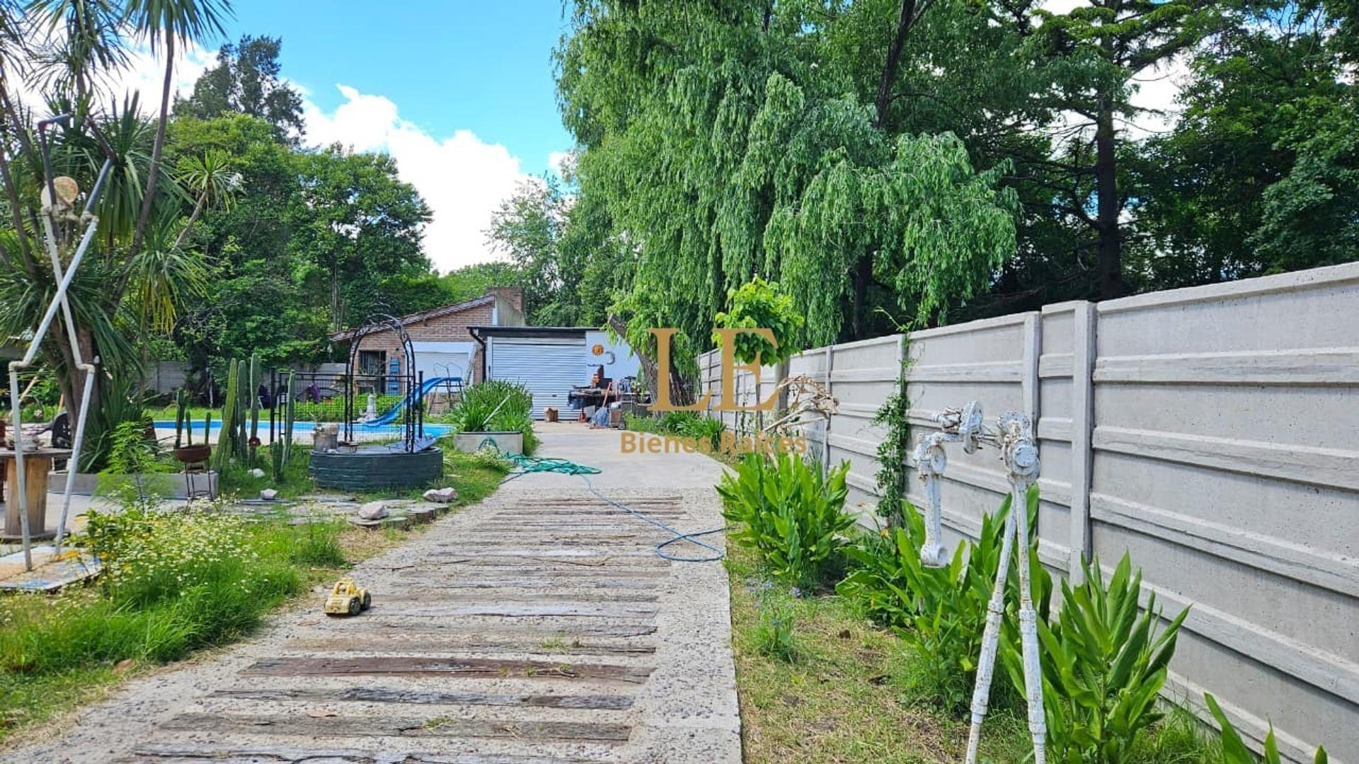 Casa 3 ambientes con 1 baño