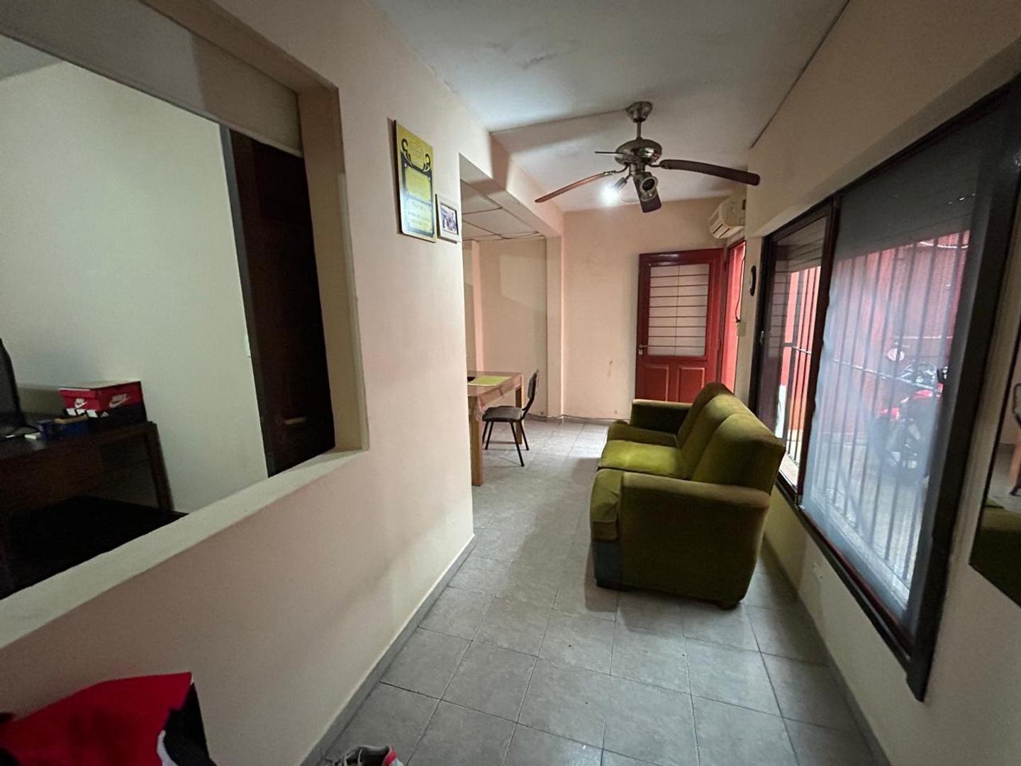 Depto Tipo Casa en Venta en Munro, USD 99.000