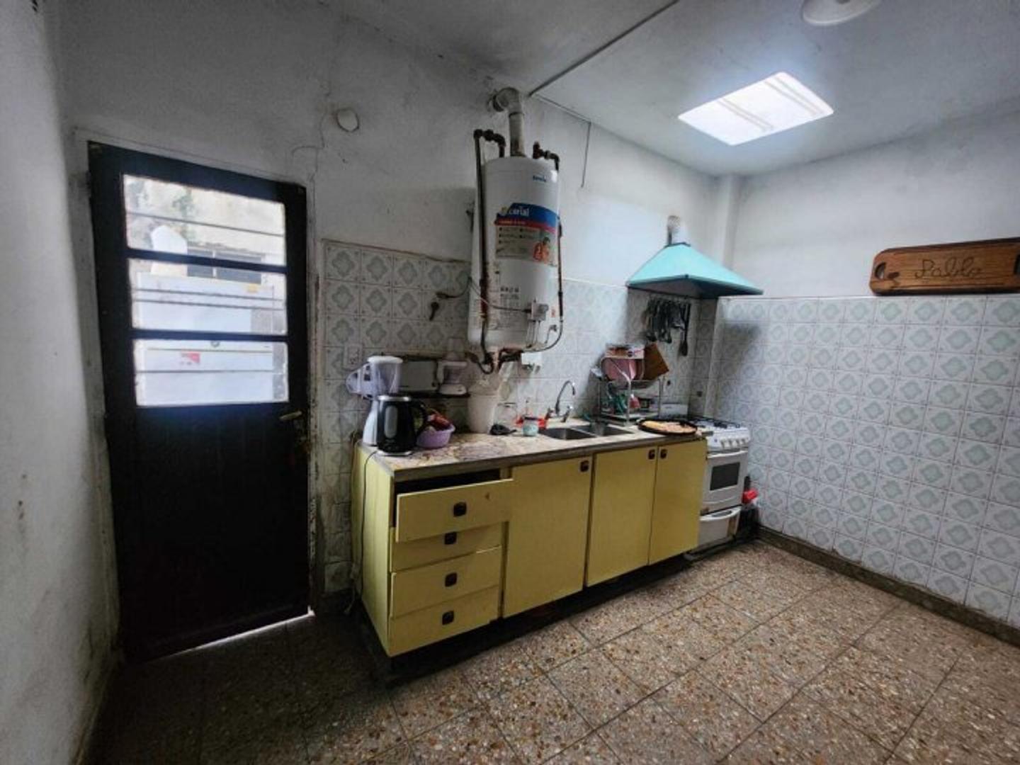 Casa 3 ambientes con 1 baño