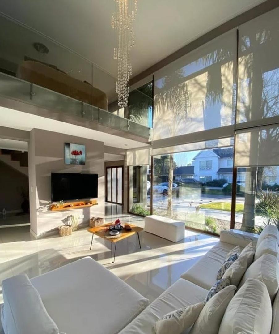 Casa en Venta de 4 dormitorios