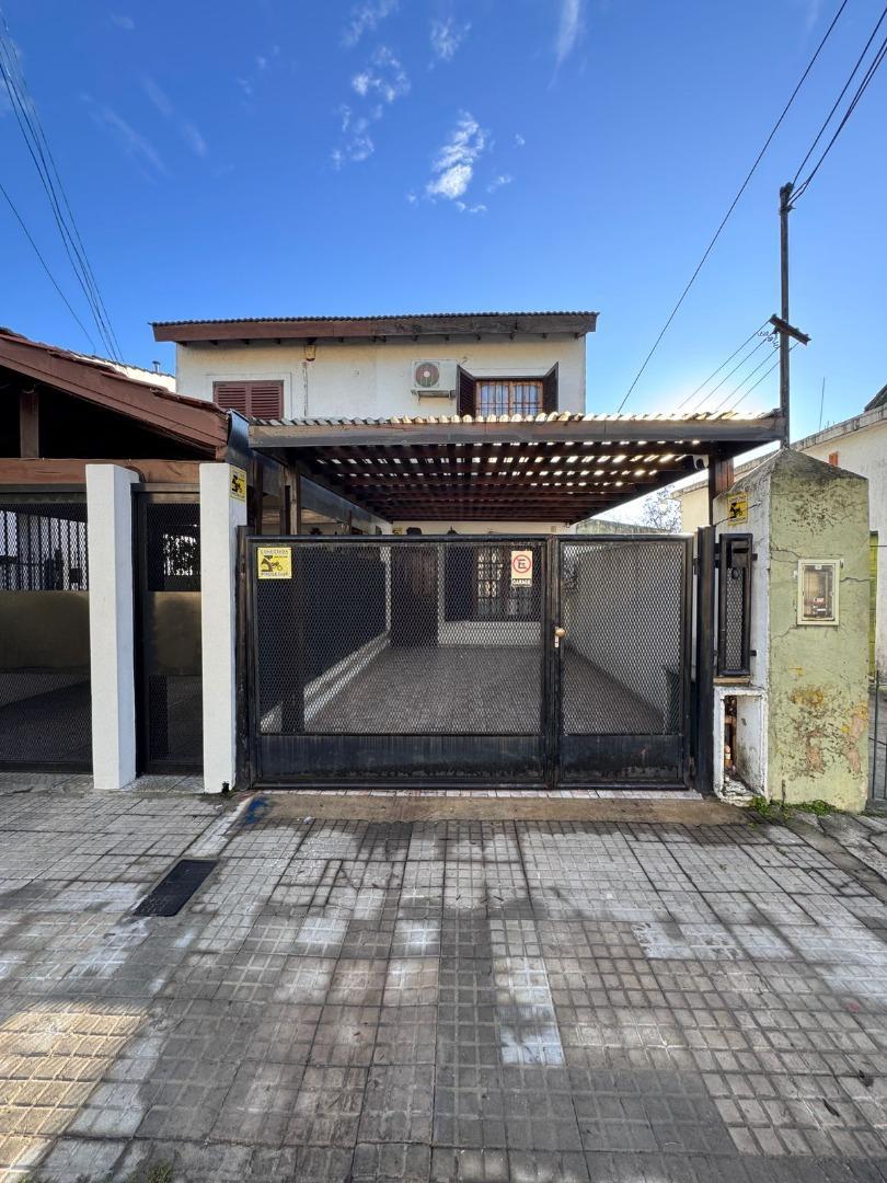 EN VENTA DUPLEX 3 AMBIENTES EN MERLO SUR