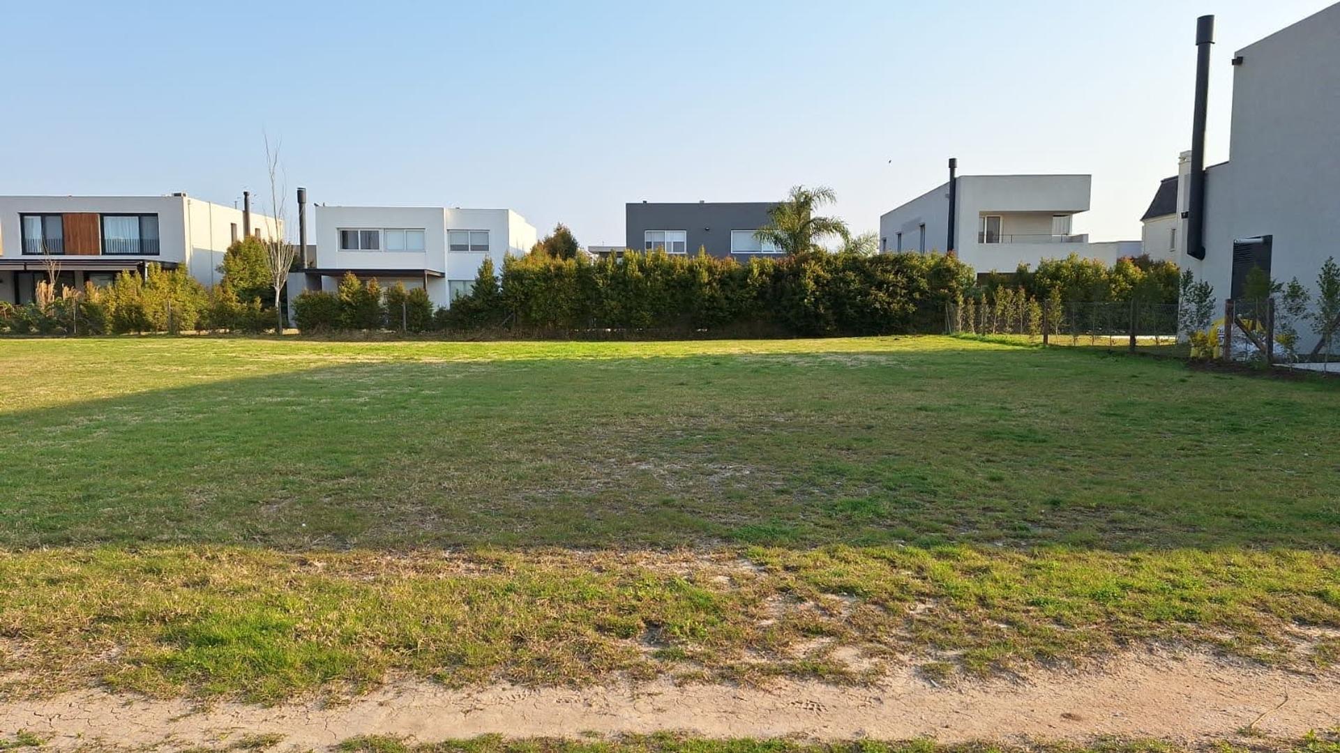 Terreno en Venta, FOS 35