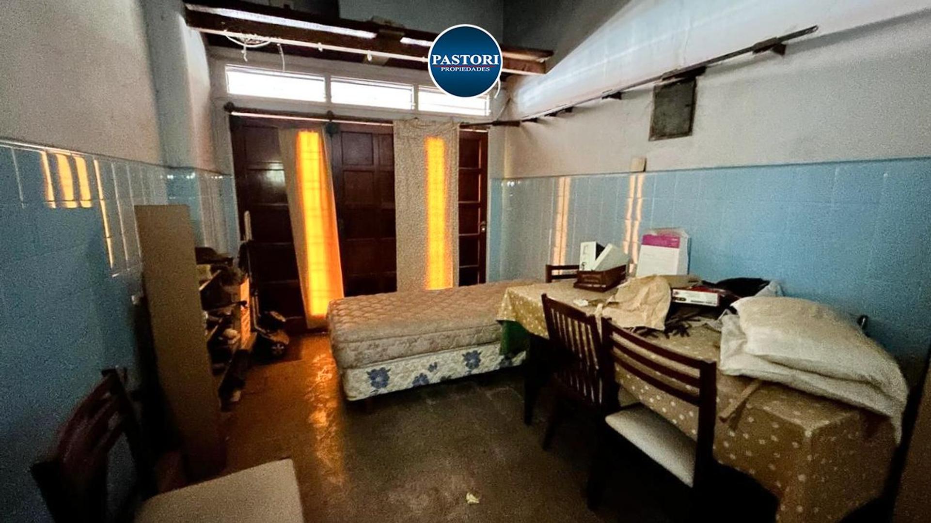 VENTA DE CHALET DE 4 AMBIENTES EN FLORIDA