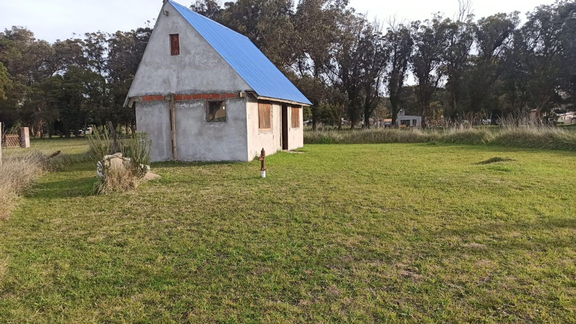 Casa 3 ambientes con 1 baño