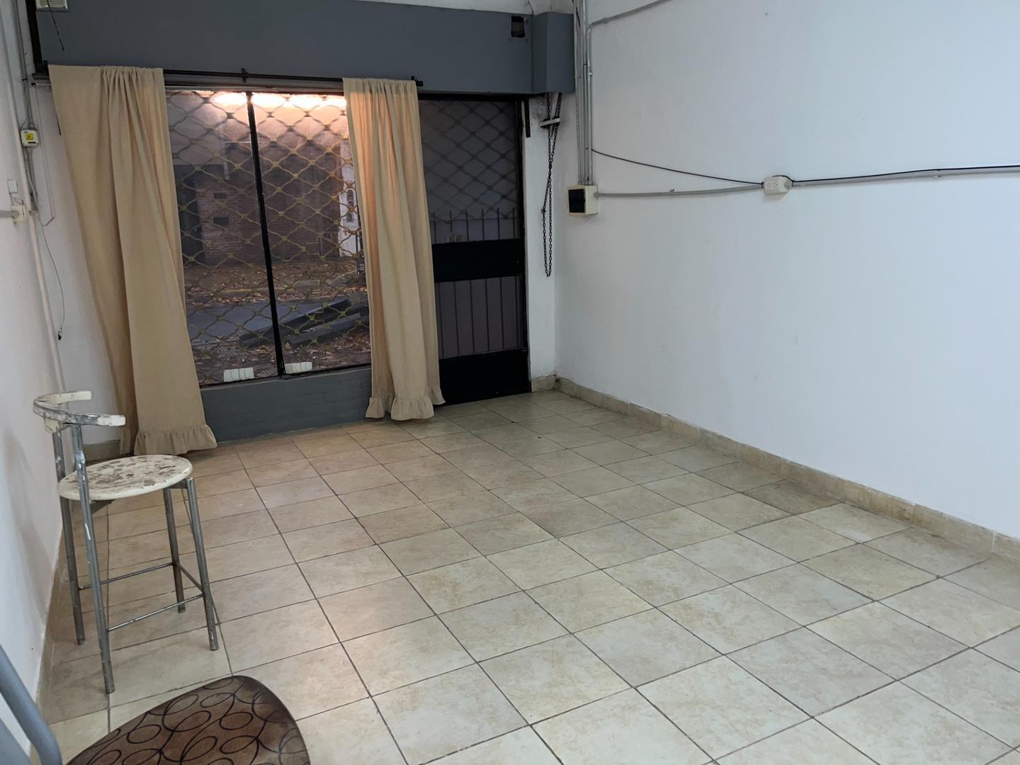 Local en Venta 50 años