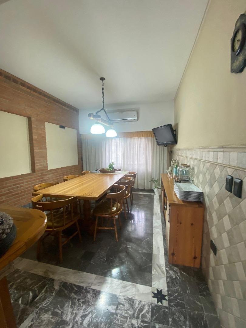 Depto Tipo Casa en Venta con 1 cocheras