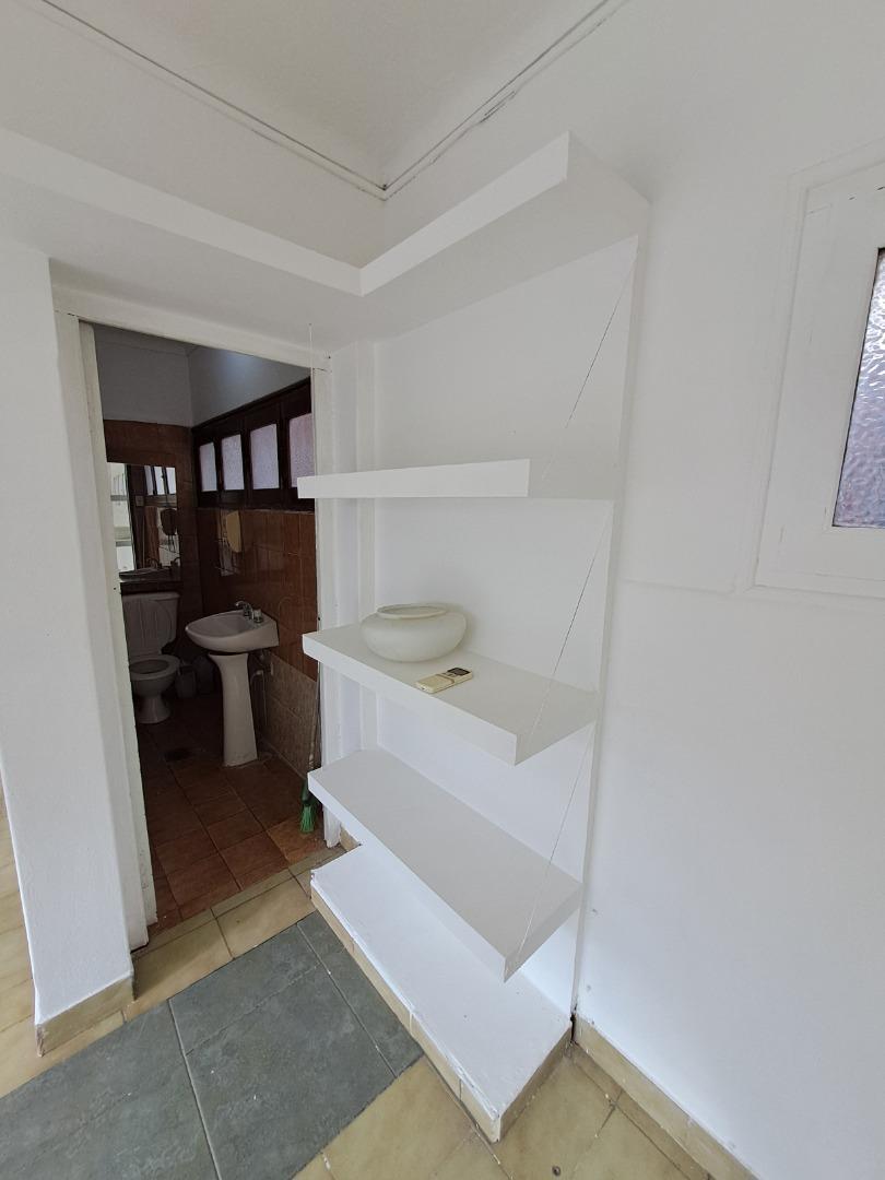 Casa 6 ambientes con 3 baños