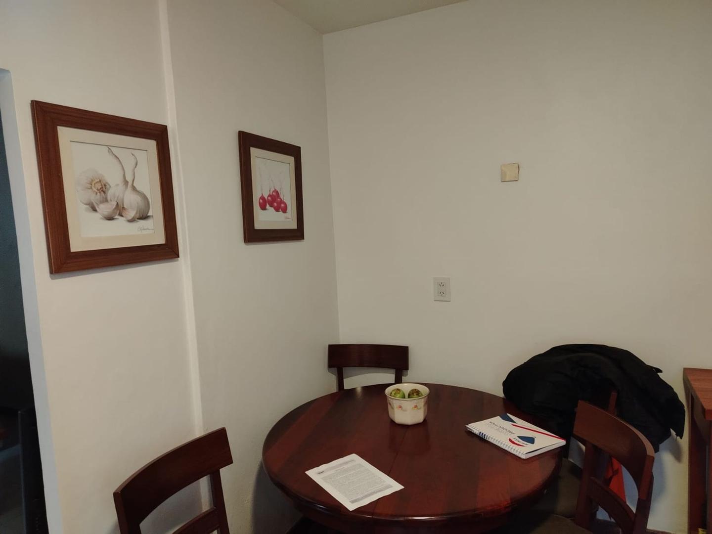 Depto Tipo Casa en Venta 53 años