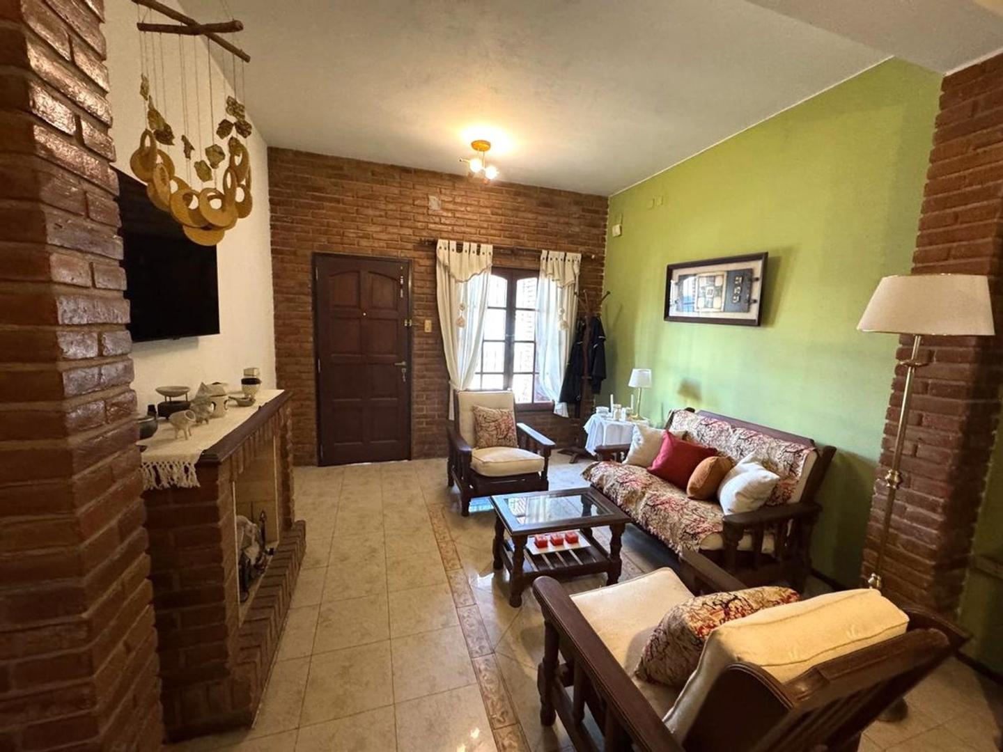 Casa en Venta en San Nicolas de los Arroyos, USD 189.000