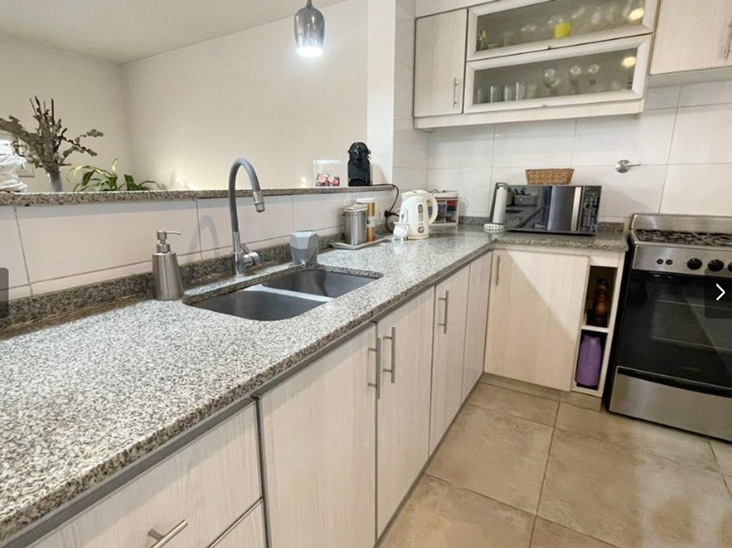 Monseñor Espinosa 600