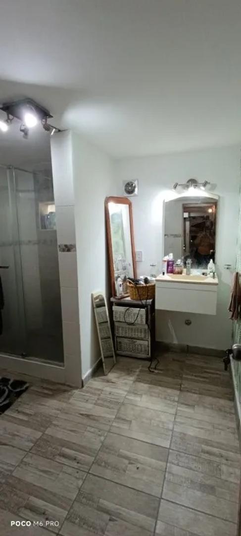 Venta de CASA dos dormitorios, La Plata