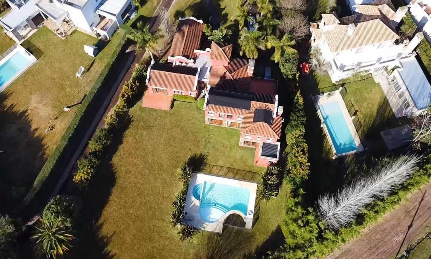 Casa en Venta en San Patricio, USD 450.000