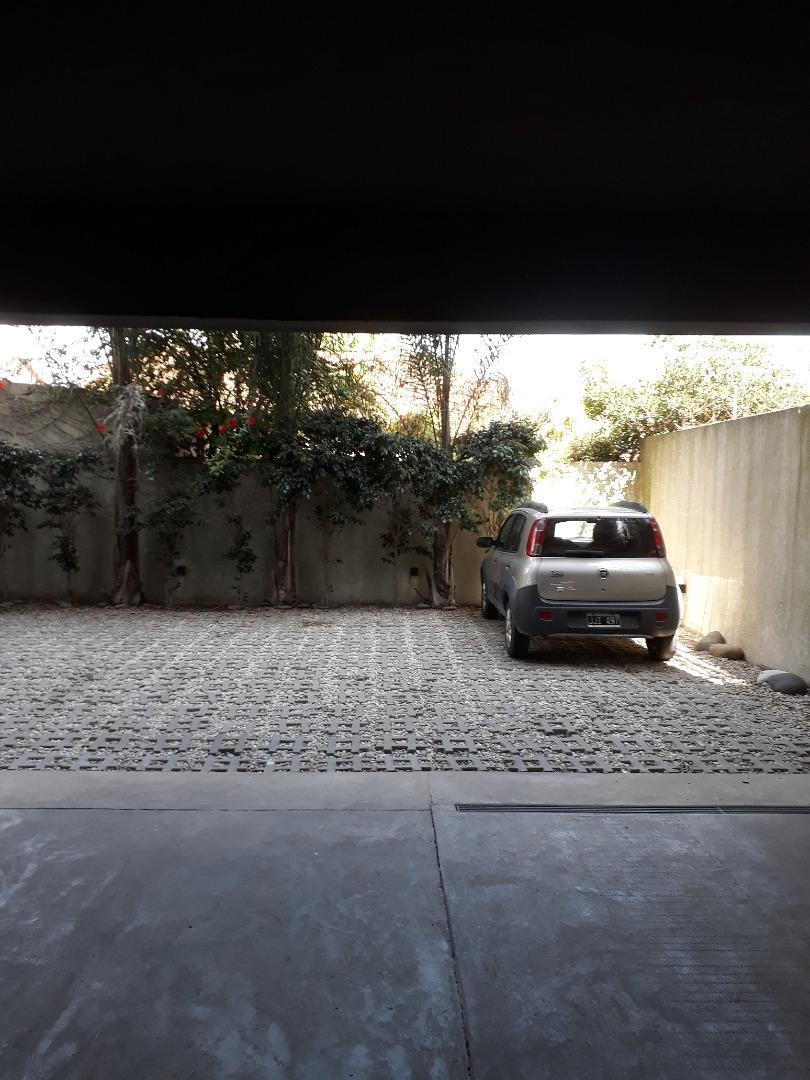 Mateo Gelves 600, Piso 2