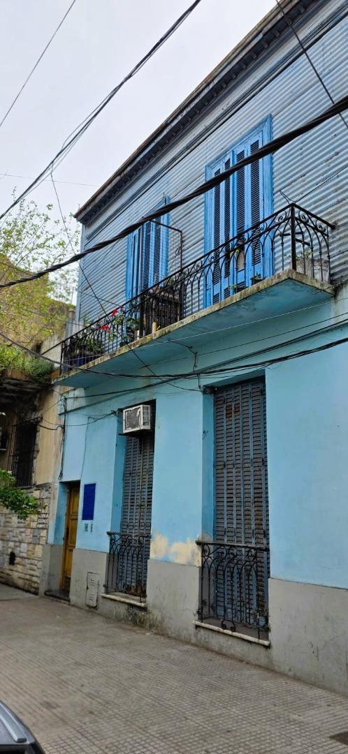 CASA DE INQUILINATO CON 6 DEPARTAMENTOS