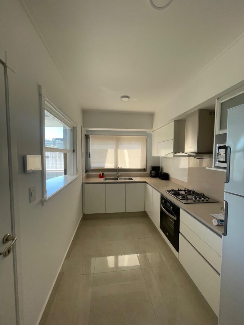 Departamento 3 ambientes con 3 baños