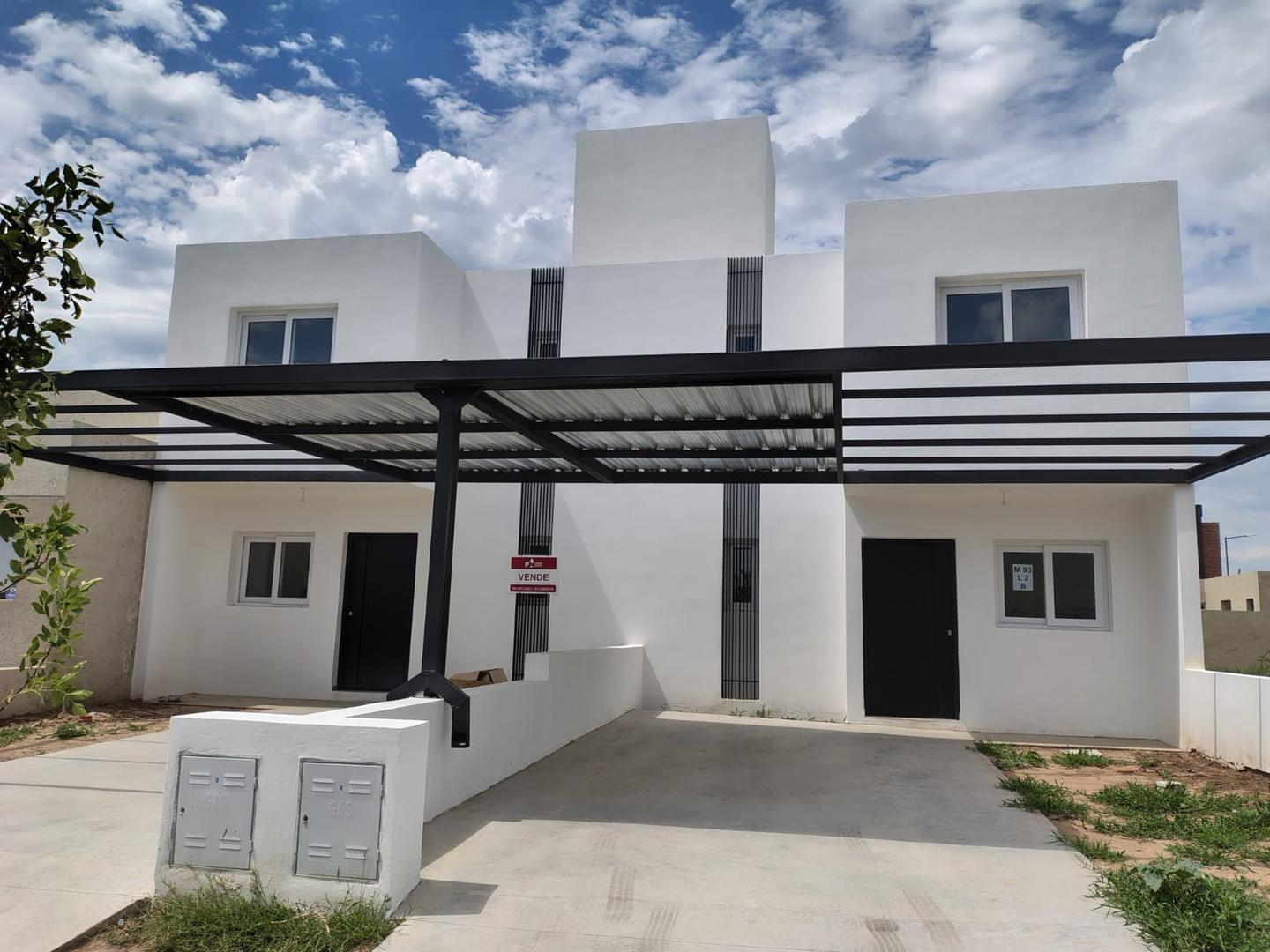 VENDO DUPLEX 3 DORMITORIOS EN DOCTA ETAPA 5