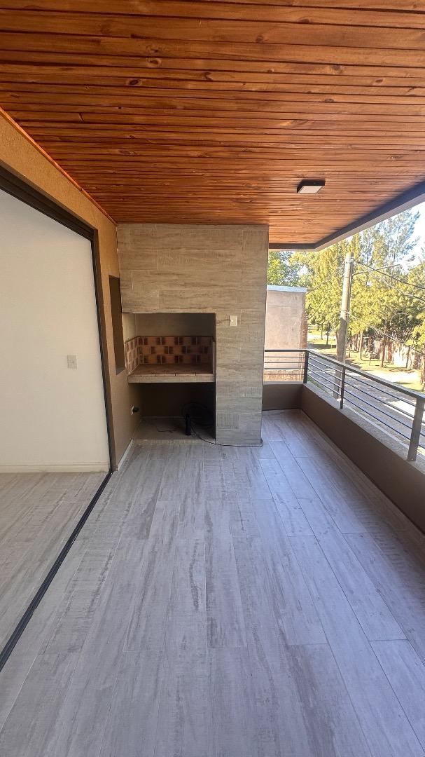 Departamento en Alquiler con 1 cocheras