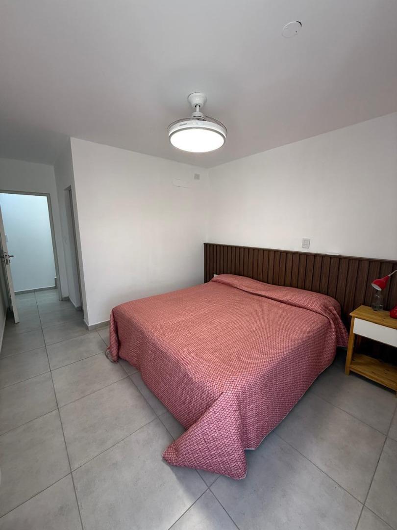 Casa en Alquiler Temporal con 1 cochera