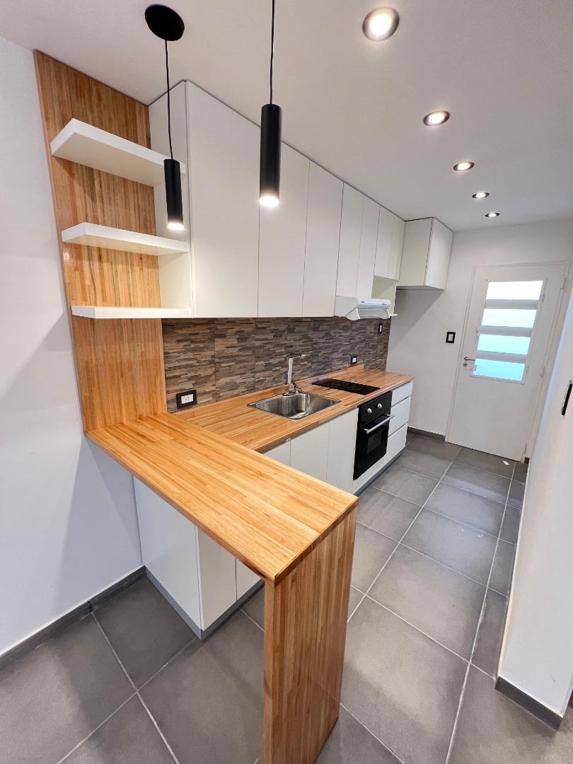 Casa 3 ambientes con 1 baño