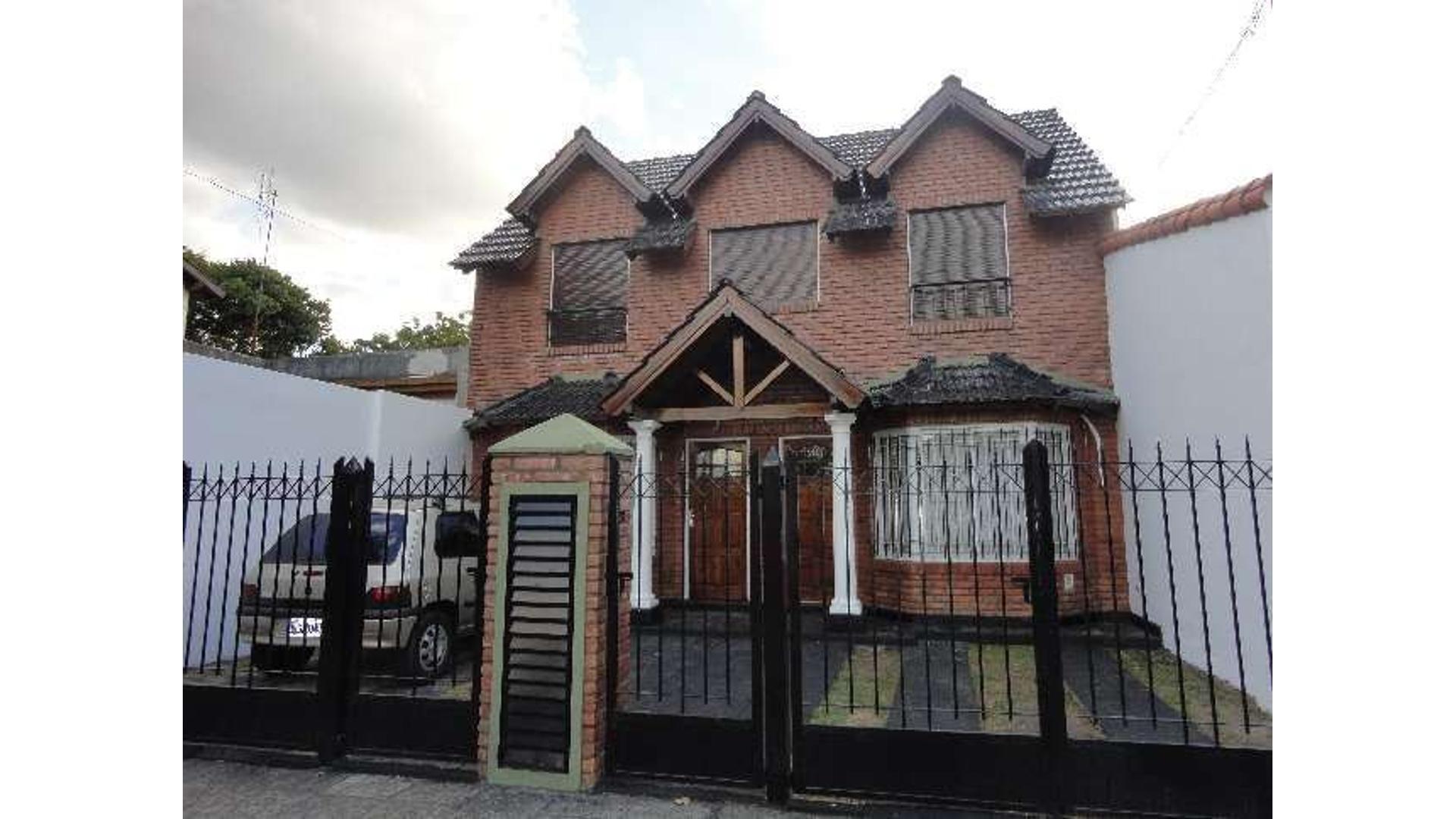 AMPLIO DUPLEX A ESTRENAR DE 4 AMB C/ENTRADA DE AUTO 6 CDRAS