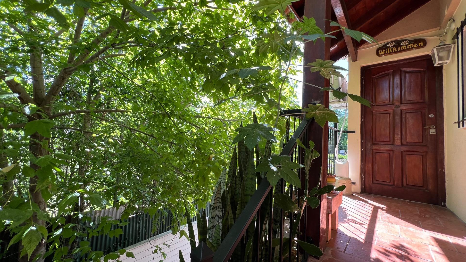 Chingolo 300 , Piso 1