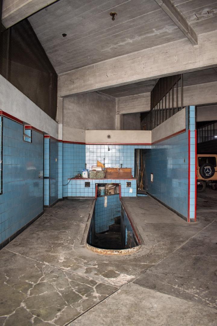 Venta de Galpon /  estacionamiento en Moron Sur