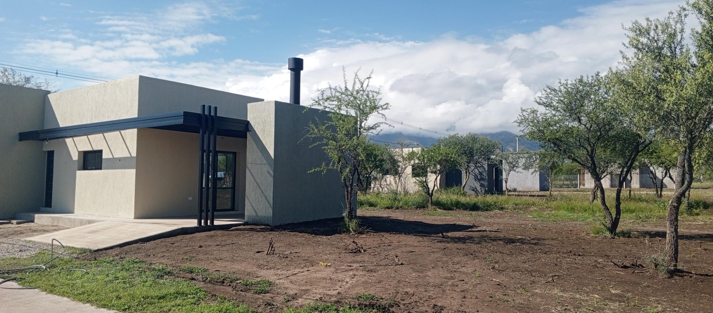 Casa en Venta con 1 cochera